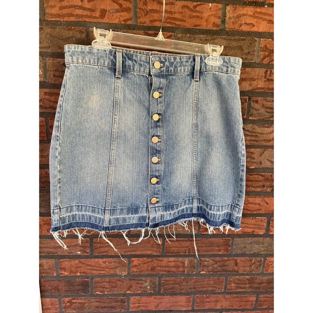 Sonoma Raw Edge Denim Skirt Size 8 Gold Button Front Blue 100% Cotton